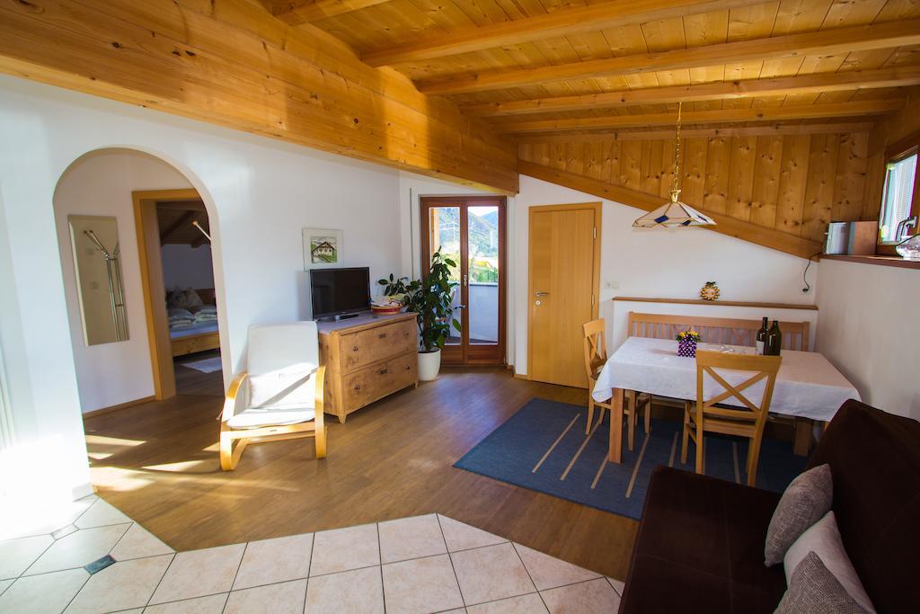 Tollhof Villa Bolzano Bilik gambar