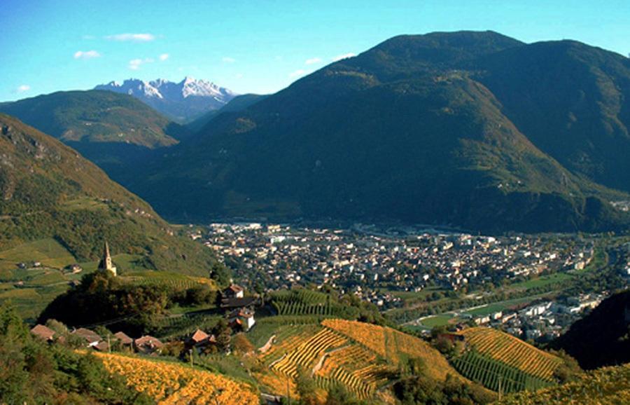 Tollhof Villa Bolzano Luaran gambar
