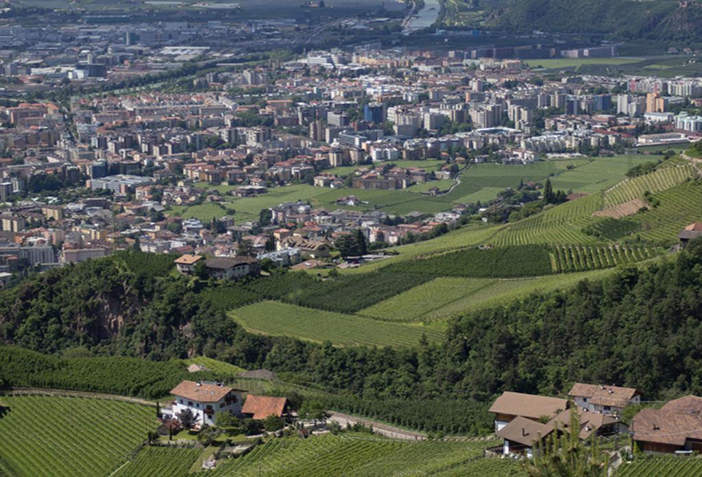 Tollhof Villa Bolzano Luaran gambar
